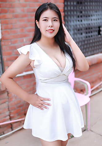 Gorgeous member profiles: member China member Qiuya