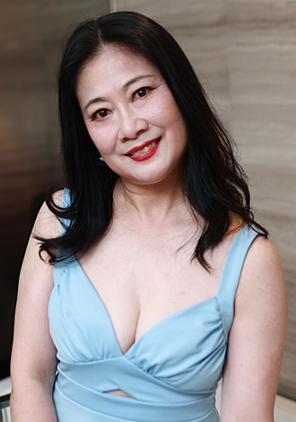 Gorgeous member profiles: mature Asian member Haiyun(Hedy) from Shanghai