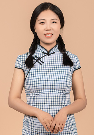 Gorgeous member profiles: attractive Asian Member Qian from Hong Kong