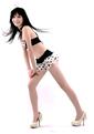 Hundreds of beauties: Yu Ling, online Asian single