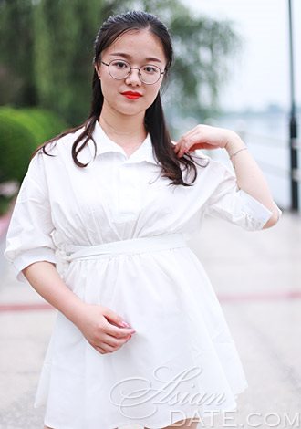 Dating Online member: Jiajie from Beijing, 22 yo, hair 
