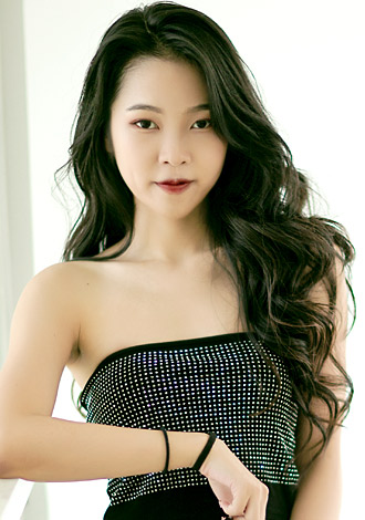 Gorgeous profiles pictures, perfect ten member: Yu from Guilin
